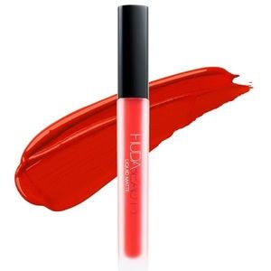 NWT Huda Beauty Liquid Matte Lipstick